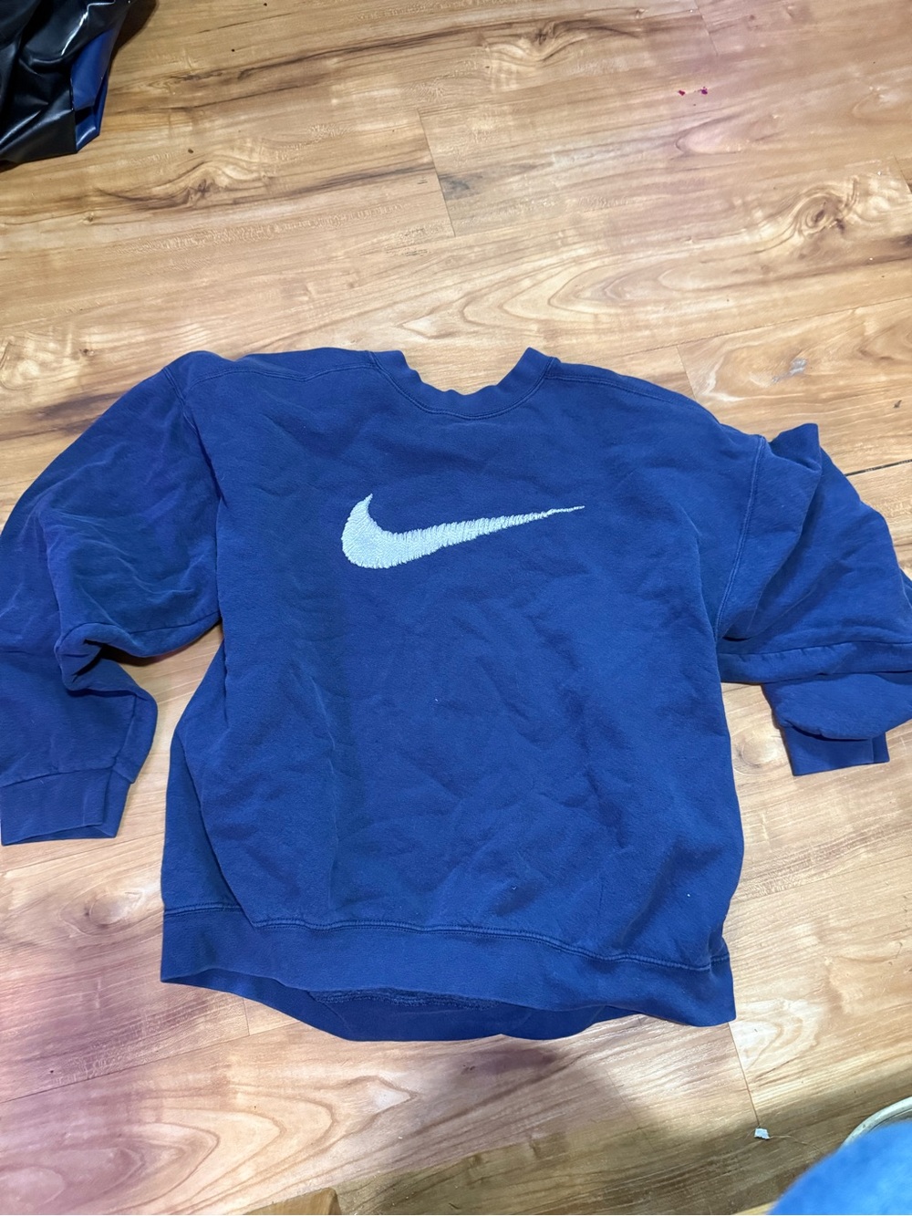 Nike women’s sweat shirt